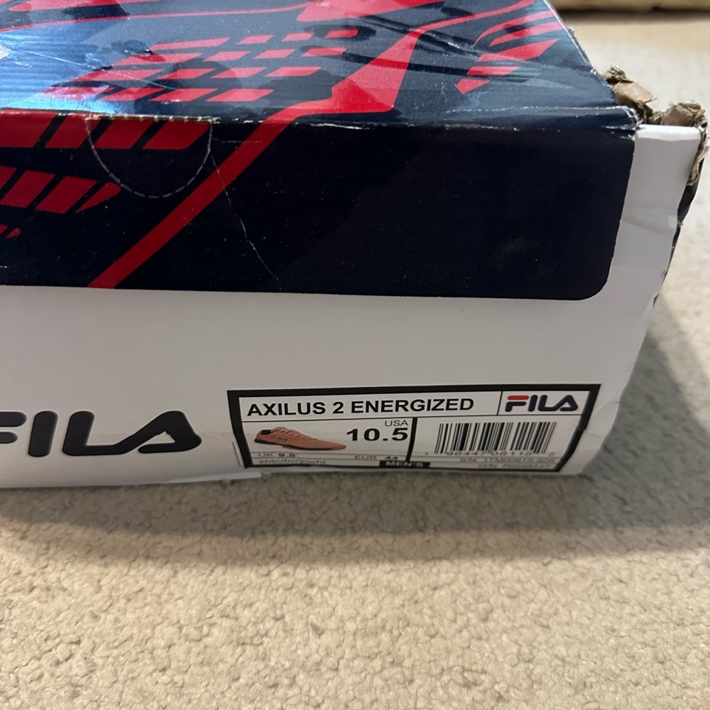 Mens tennis shoes!